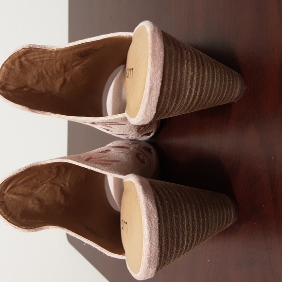 Lucky Brand EMREE Embroidered Mule Suede Slip On Shoe - Picture 3 of 12